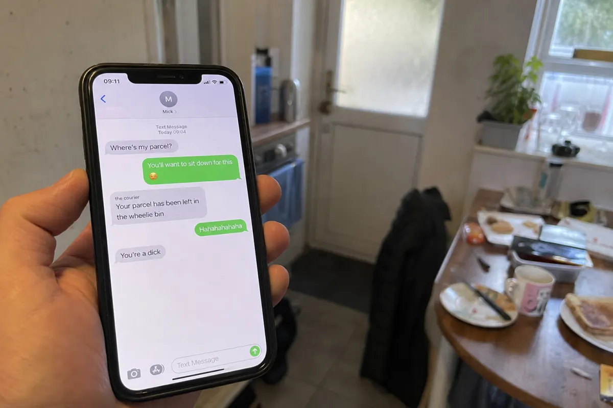 Fake screenshot "delivery" alert