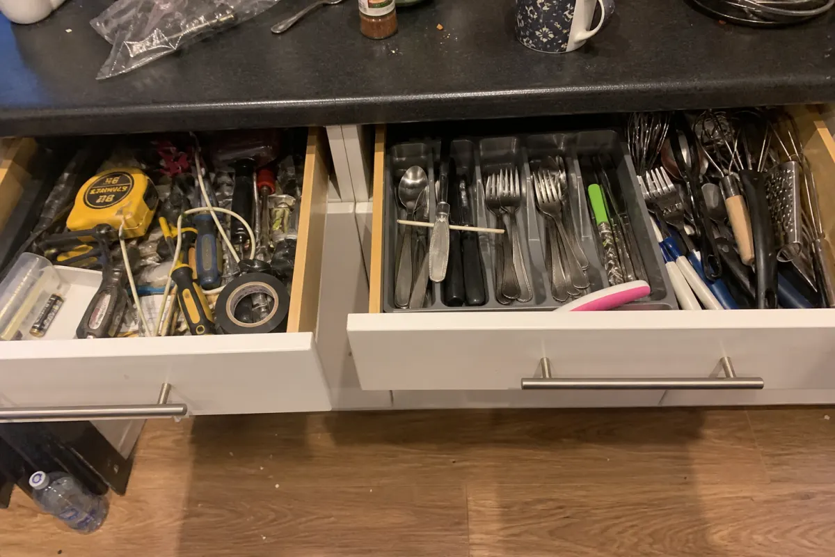 Drawer shuffle