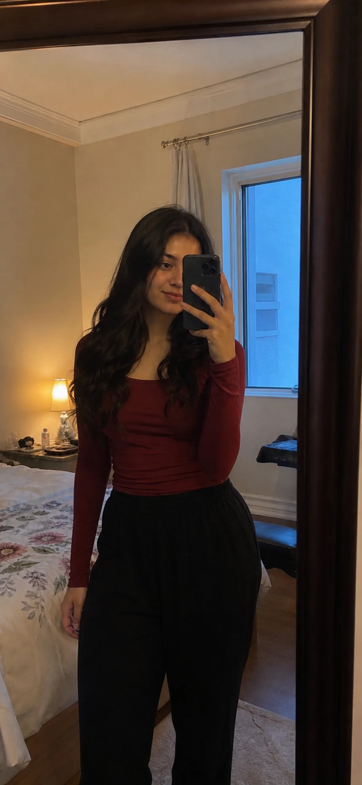 Phone wallpaper — bedroom mirror selfie